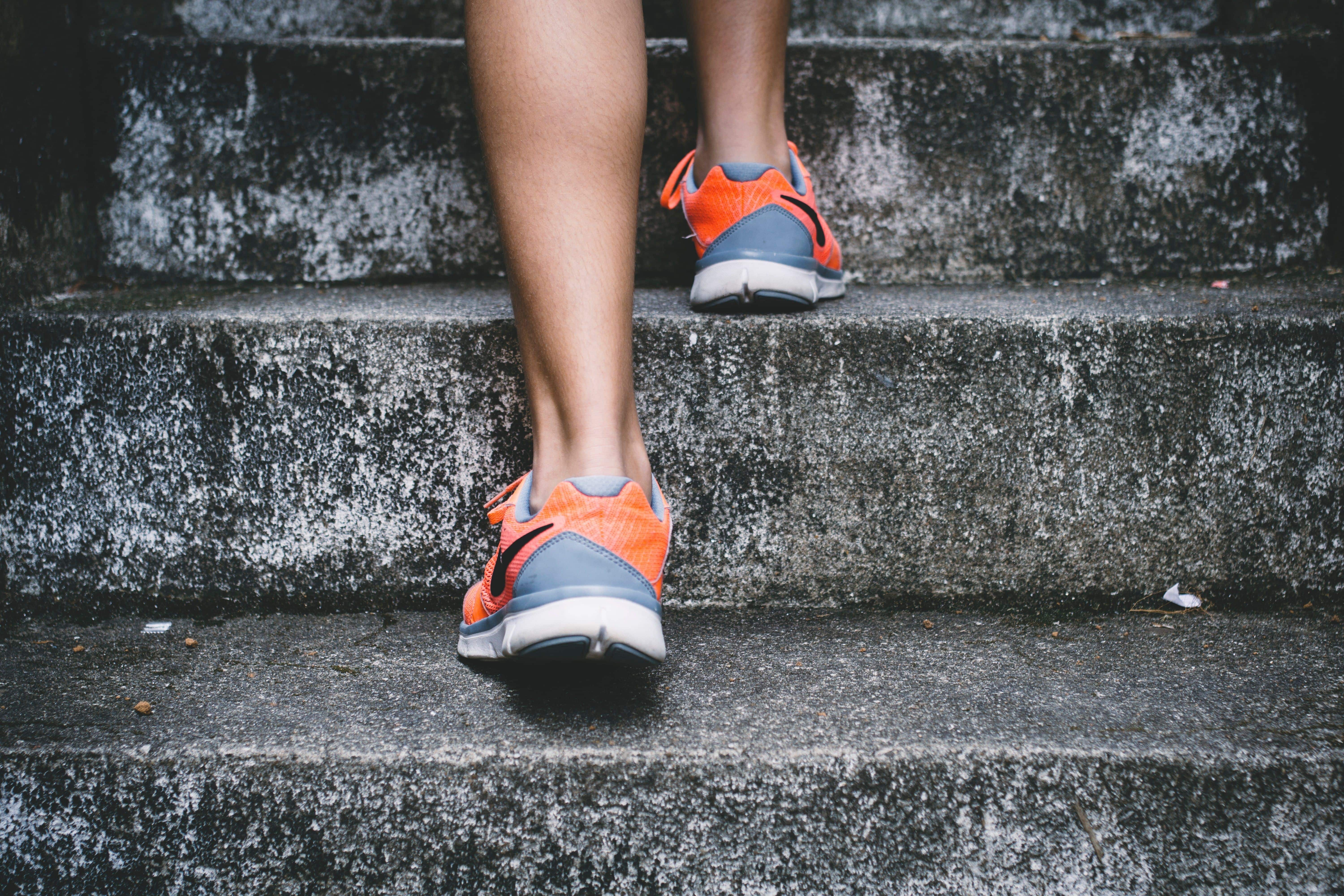 Do you have heel pain? We can help to relieve your heel pain. Call us on 0288720477.